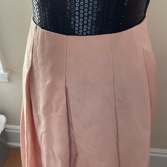 Lulu’s Light Peach Skirt Size Small - Picture 2 of 11
